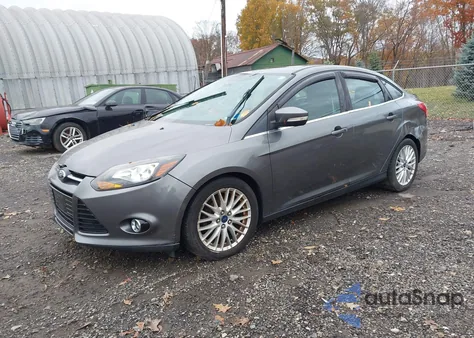 2014 Ford Focus Titanium из США, поврежденный, VIN 1FADP3J25EL297552